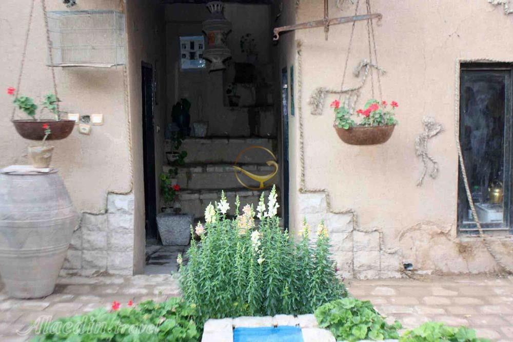 Entrance of Aghamir Eco lodge in Pasargad| Alaedin Travel