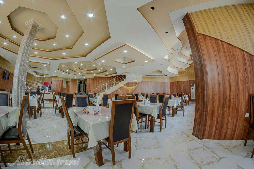 Restaurant of four star Eram Hotel in Qeshm| Alaedin Travel