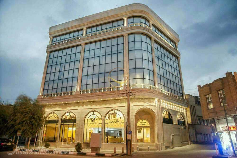 Facade of three star Jamil Hotel in Qom| Alaedin Travel