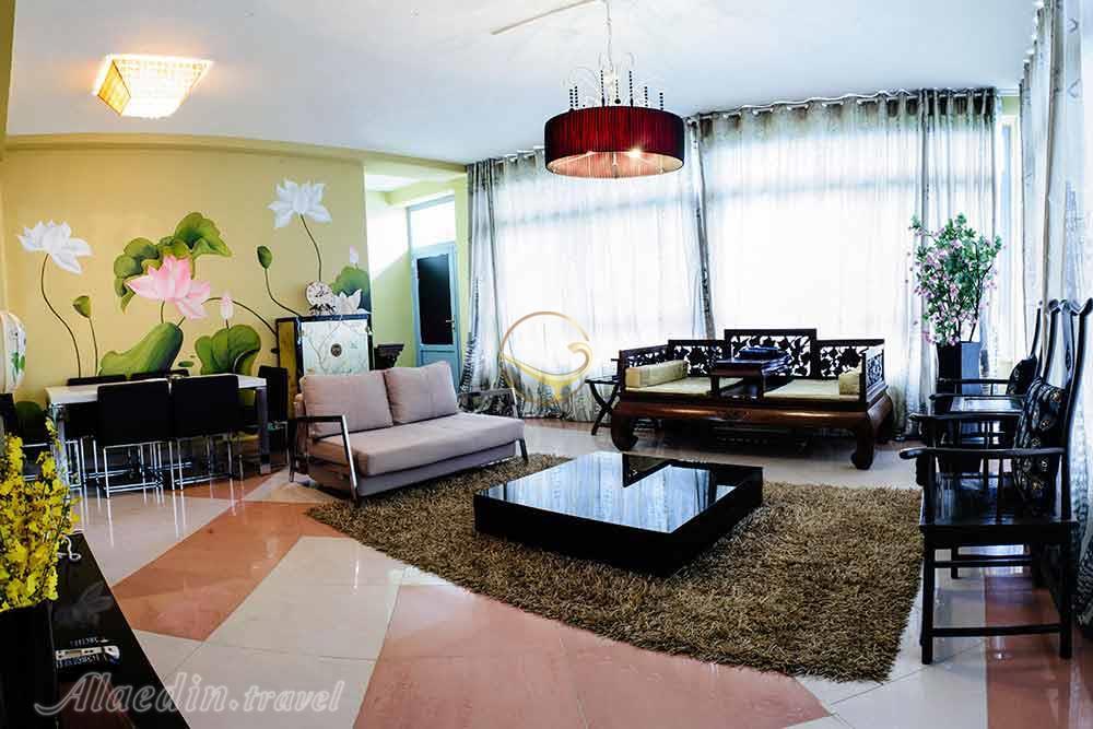 Living room of four star Bam Sabz Hotel in Ramsar| Alaedin Travel