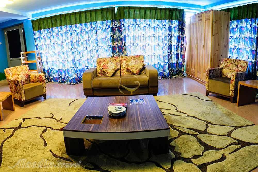 Living room of four star Bam Sabz Hotel in Ramsar| Alaedin Travel