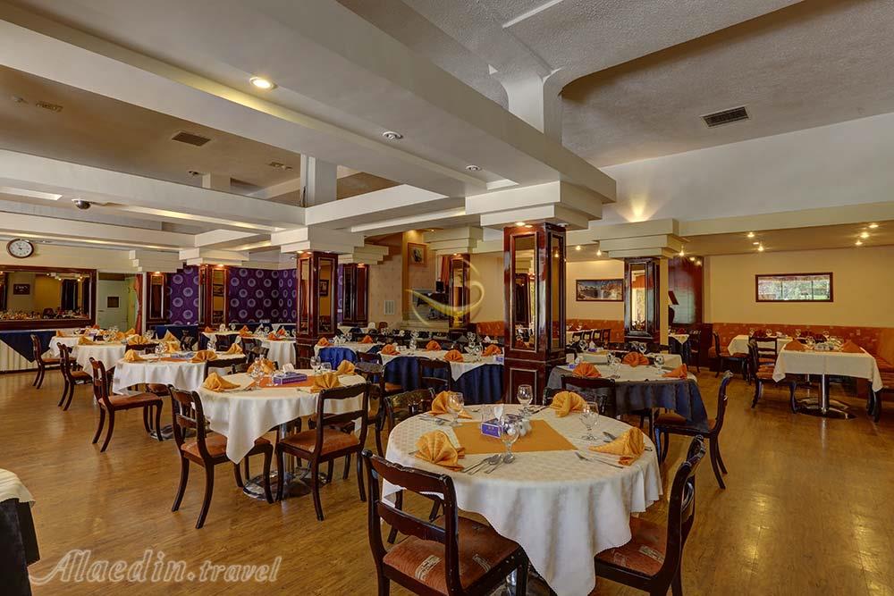 Restaurant of four star Laleh Hotel in Sareyn| Alaedin Travel