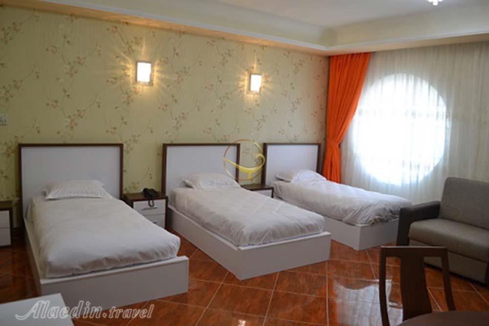 Triple room of five star Gootkemall Hotel in Semnan| Alaedin Travel