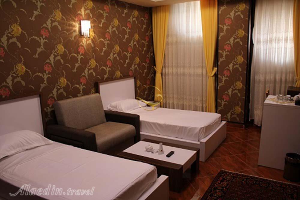 Twin room of five star Gootkemall Hotel in Semnan| Alaedin Travel