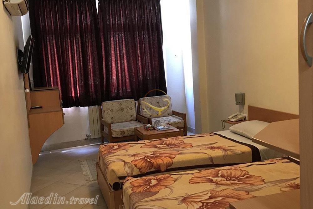 Twin room of Ariana Hotel in Shiraz| Alaedin Travel