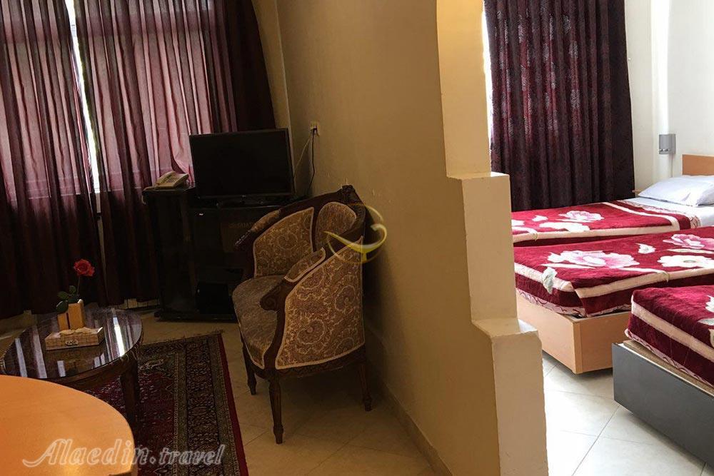 Triple room of Ariana Hotel in Shiraz| Alaedin Travel