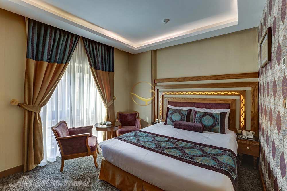 Double room of four star Aryo Barzan Hotel in Shiraz| Alaedin Travel