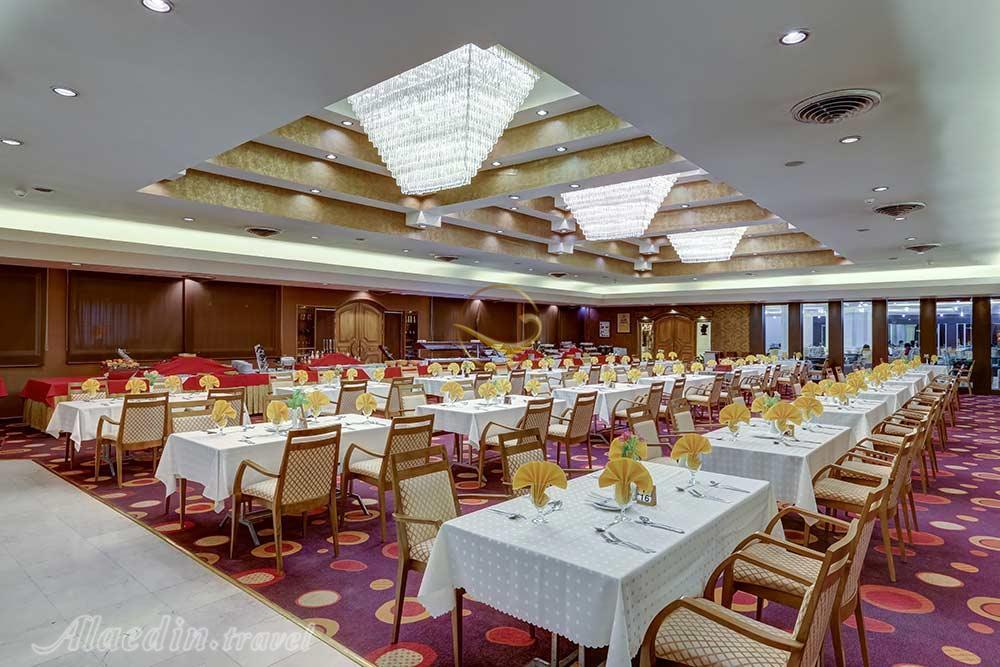 Restaurant of five star Homa Hotel in Shiraz| Alaedin Travel