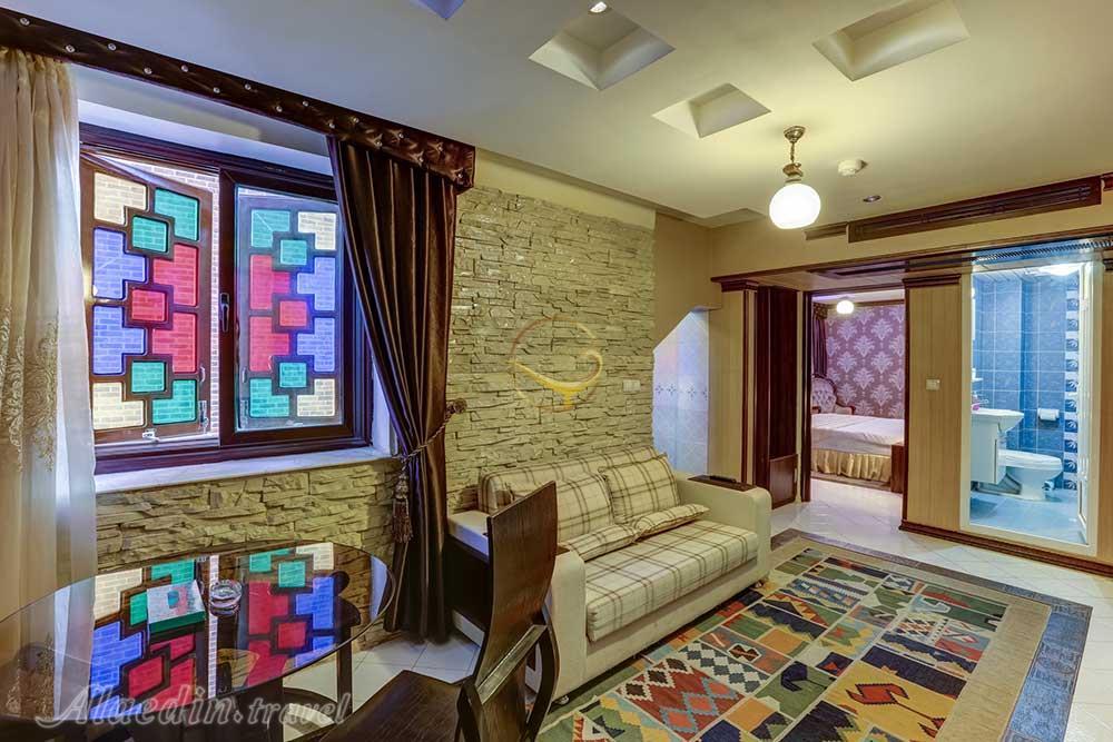 Suites of three star Karimkhan Hotel in Shiraz| Alaedin Travel