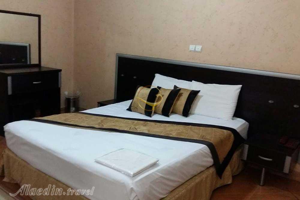 Double room of Parmis Apartment Hotel in Shiraz| Alaedin Travel