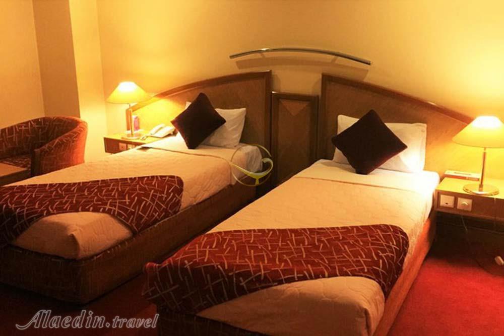 Twin room of five star Pars International Hotel in Shiraz| Alaedin Travel