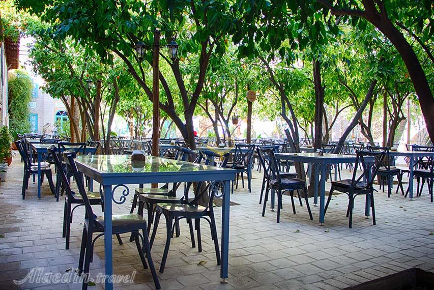 Cafeteria of Shapriyun Botique Hotel Shiraz | Alaedin Travel