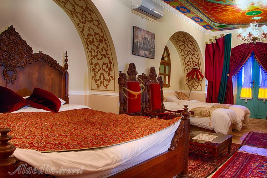 Room of Shapriyun Botique Hotel Shiraz | Alaedin Travel