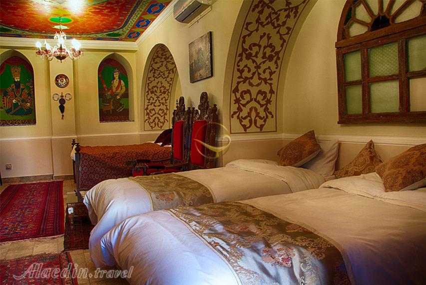 Room of Shapriyun Botique Hotel Shiraz | Alaedin Travel