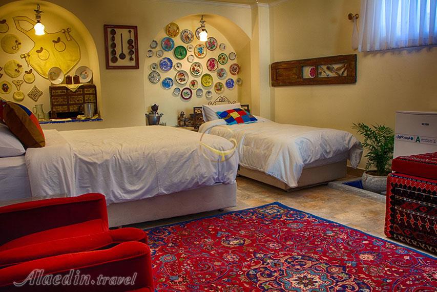 Room of Shapriyun Botique Hotel Shiraz | Alaedin Travel