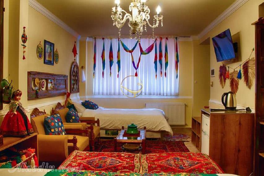 Room of Shapriyun Botique Hotel Shiraz | Alaedin Travel