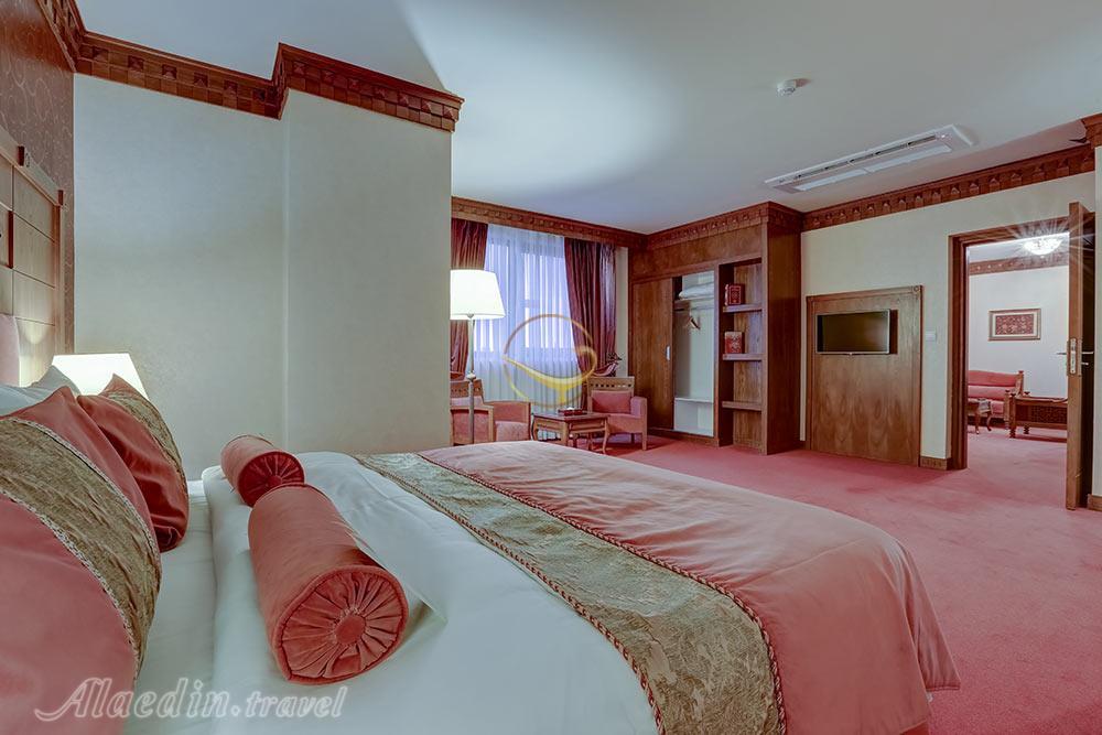 Suites of five star Zandiyeh Hotel in Shiraz| Alaedin Travel