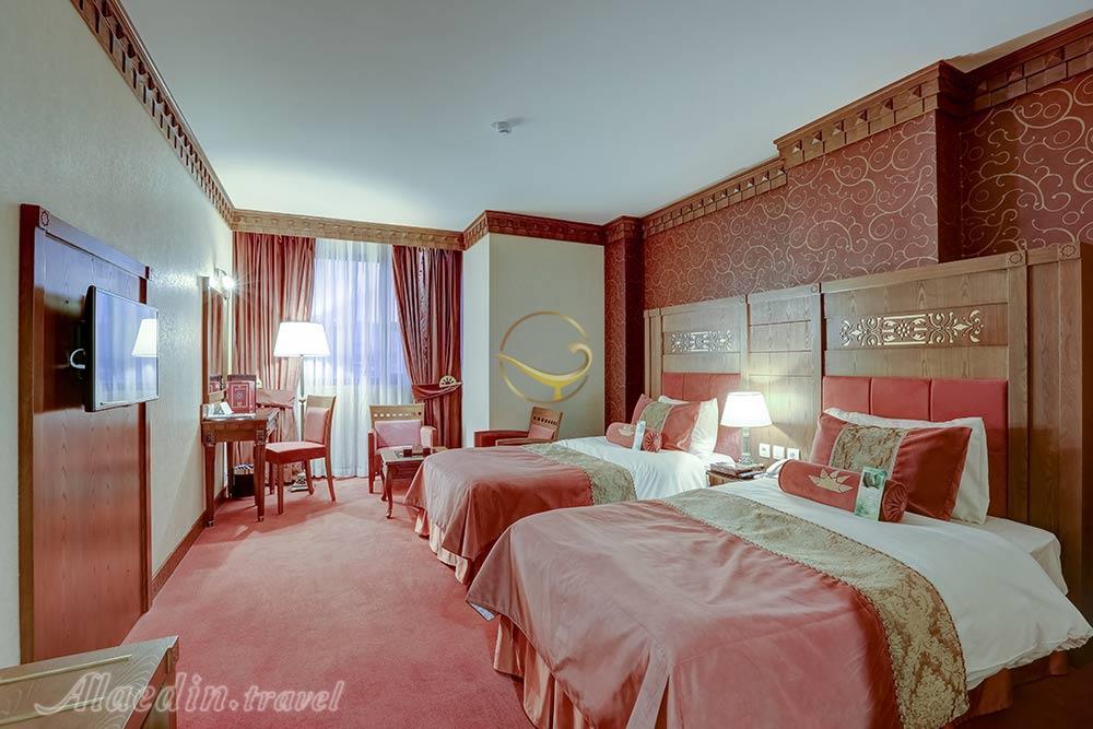 Twin room of five star Zandiyeh Hotel in Shiraz| Alaedin Travel