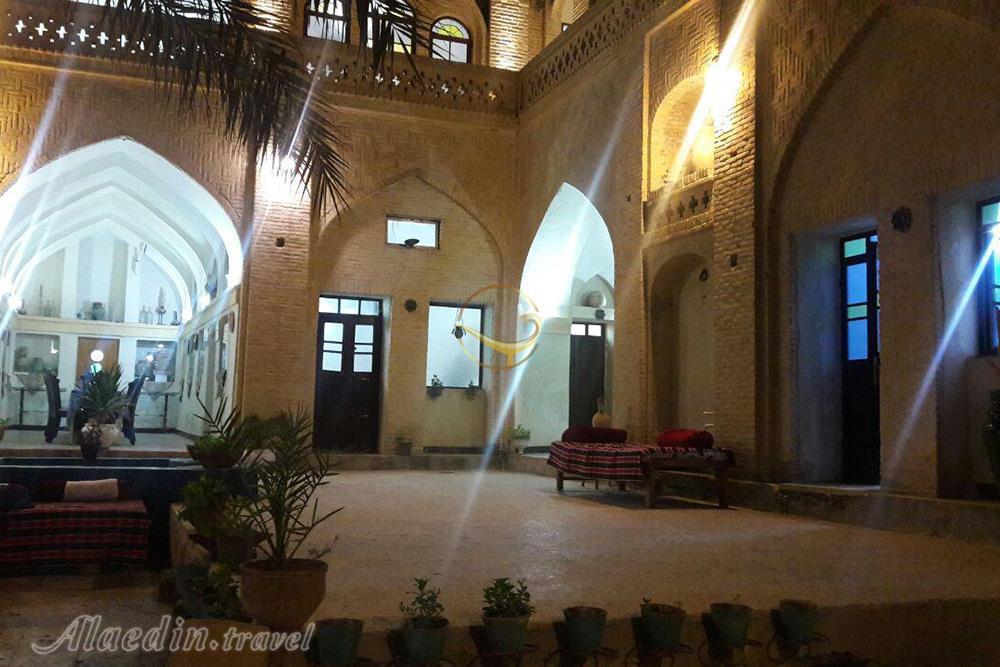 Yard of Traditional Hotel in Shushtar| Alaedin Travel