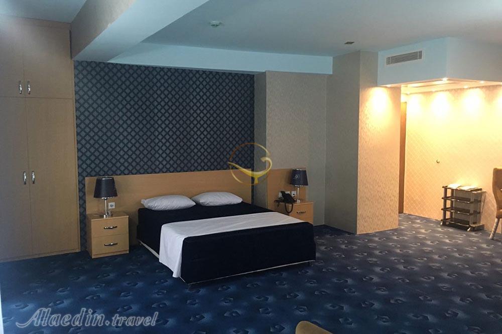 Double room of three star Ahrab Hotel in Tabriz| Alaedin Travel