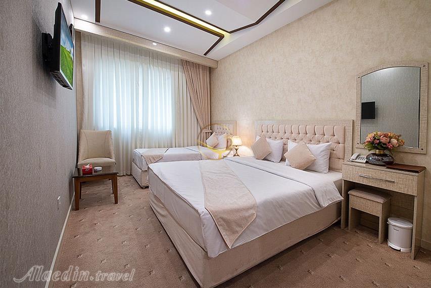 Room of 4 star Azadi Hotel in Tabriz | Alaedin Travel