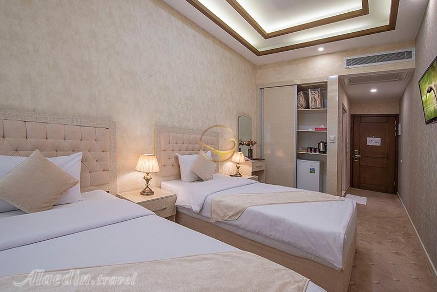 Room of 4 star Azadi Hotel in Tabriz | Alaedin Travel