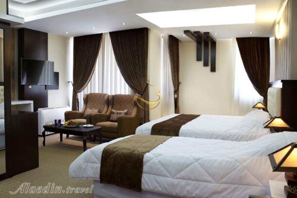 Triple room of four star Gostaresh Hotel in Tabriz| Alaedin Travel