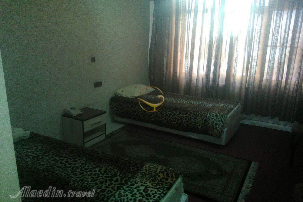 Twin room of Iran Hotel in Tabriz| Alaedin Travel