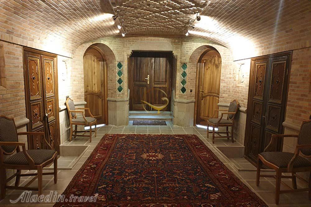 عکس های Orosi Hotel in Tabriz