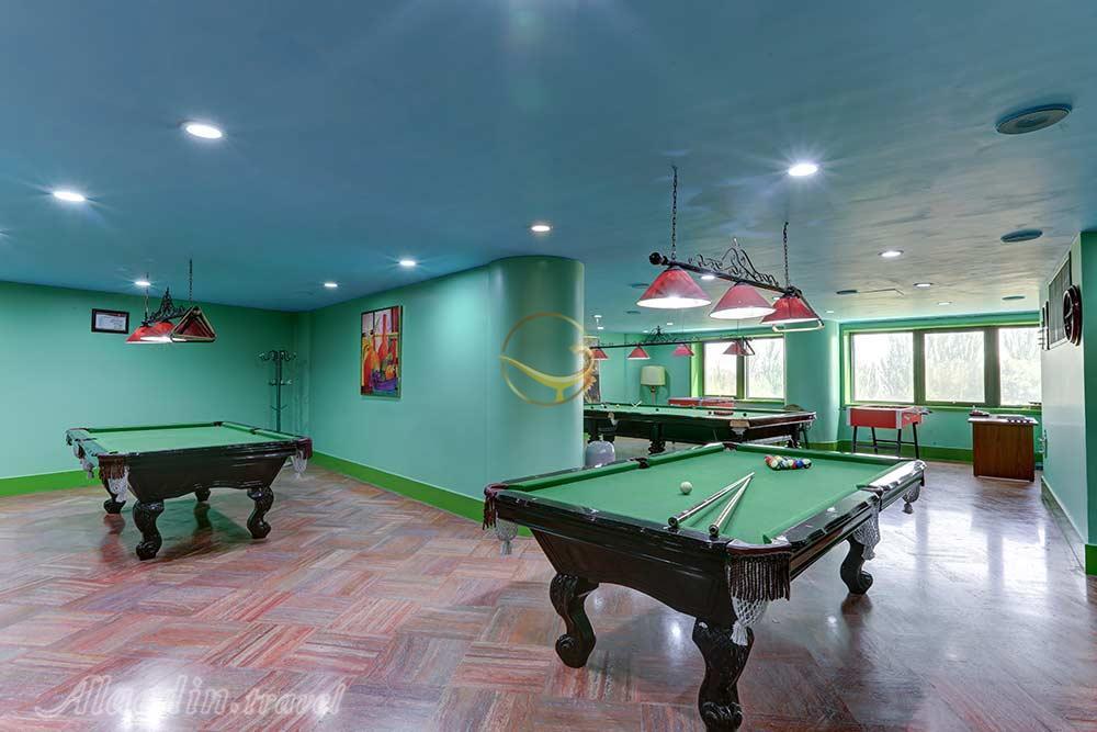 Billiard room of five star El-Goli Pars Hotel in Tabriz| Alaedin Travel