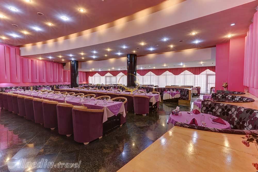 Restaurant of five star El-Goli Pars Hotel in Tabriz| Alaedin Travel