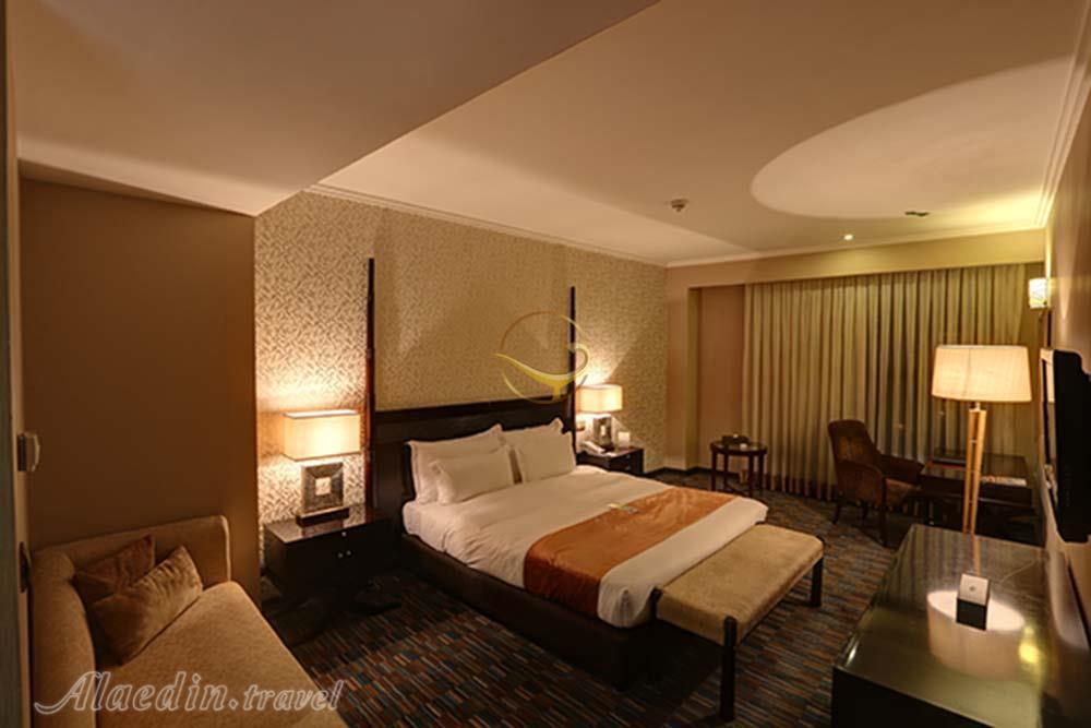 Double room of five star Espinas Hotel in Tehran| Alaedin Travel