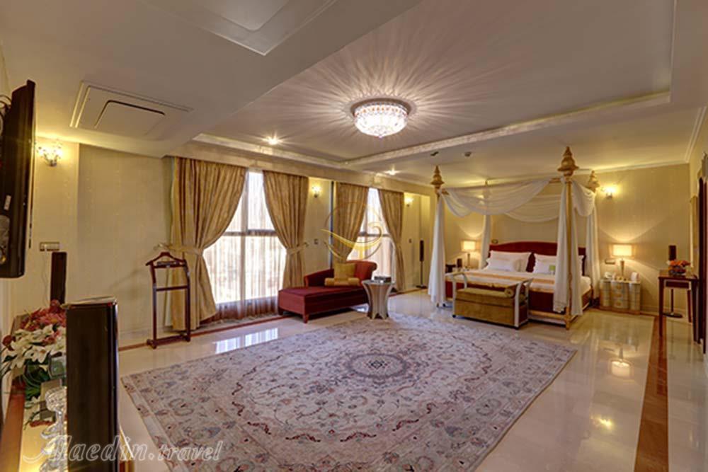 Presidential suite of five star Espinas Hotel in Tehran| Alaedin Travel