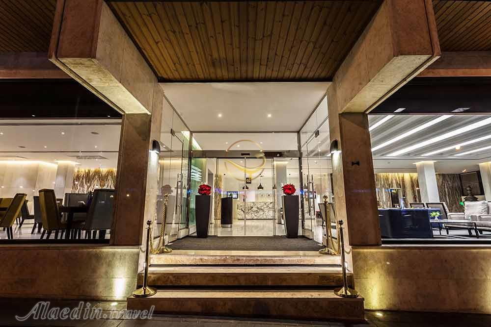 Entrance of four star Howeyzeh Hotel in Tehran| Alaedin Travel