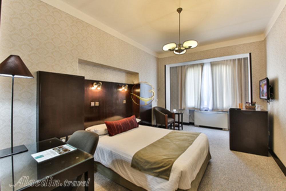 Double room of three star Mashhad Hotel in Tehran| Alaedin Travel