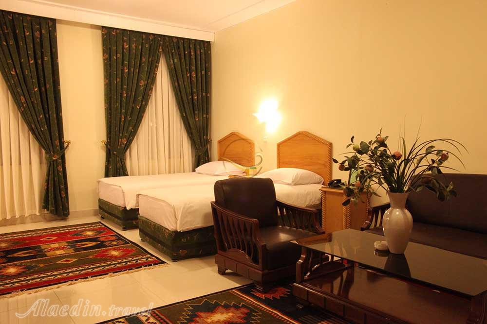 Suites of three star Roudaki Hotel in Tehran| Alaedin Travel