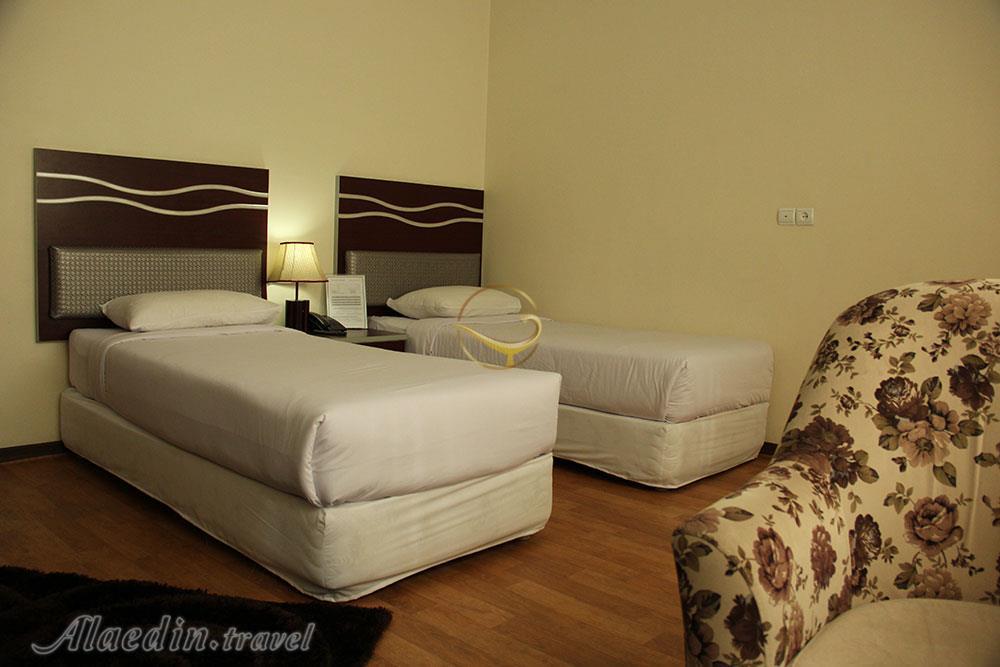 Twin room of three star Varzesh Hotel in Tehran| Alaedin Travel