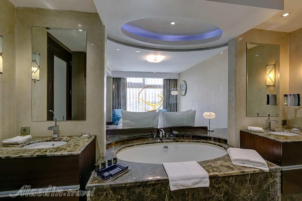 Luxury suite of five star Ana Hotel in Urmia| Alaedin Travel