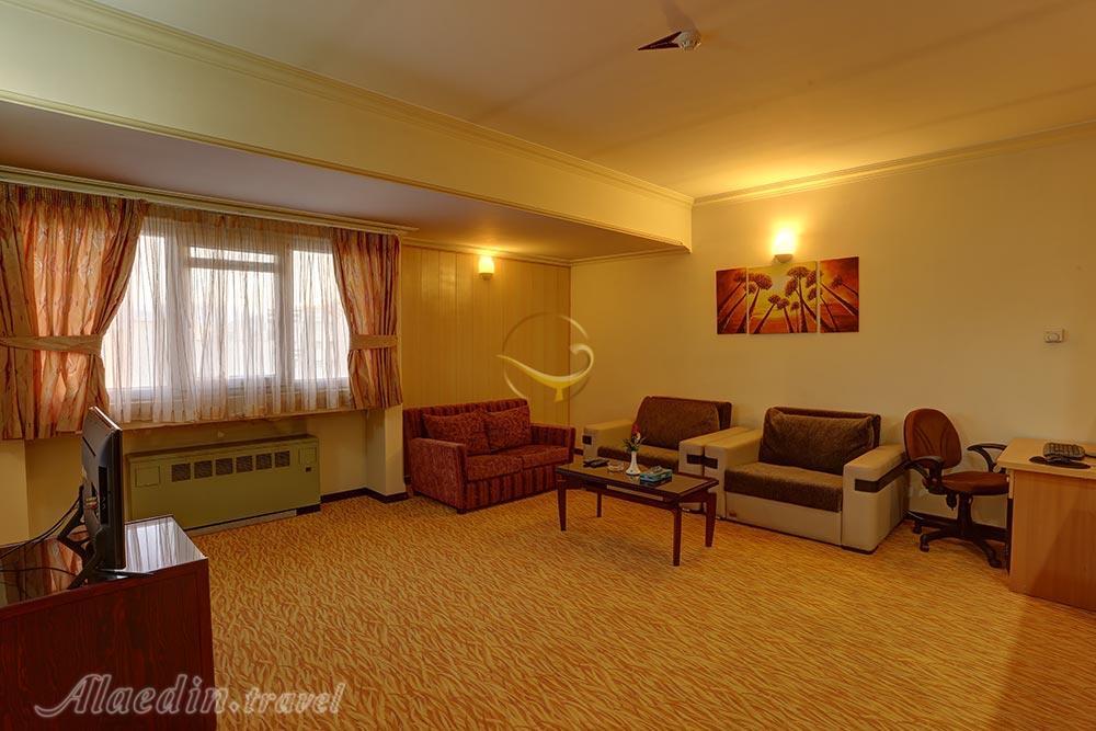 Suites of four star Tourist Hotel in Urmia| Alaedin Travel