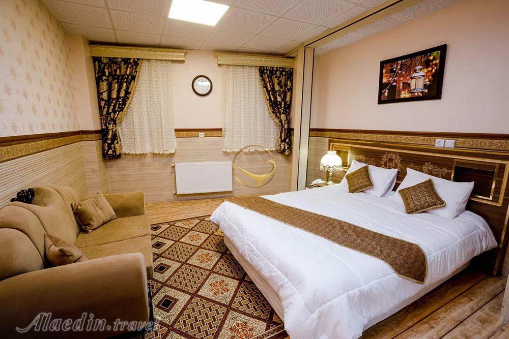 Double room of three star Alzahra Hotel in Yazd| Alaedin Travel