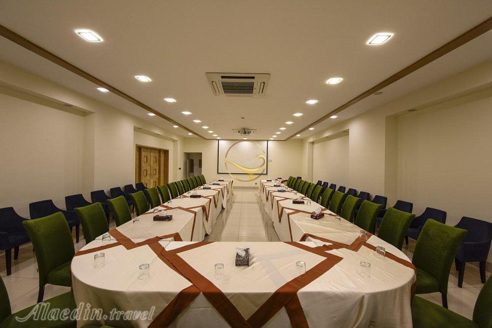 Conference hall of four star Arg Hotel in Yazd| Alaedin Travel