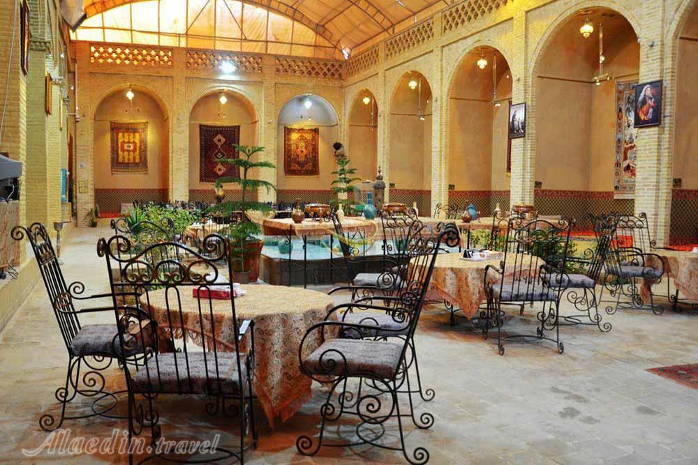 Traditional restaurant of three star Morshed Garden Hotel in Yazd| Alaedin Travel