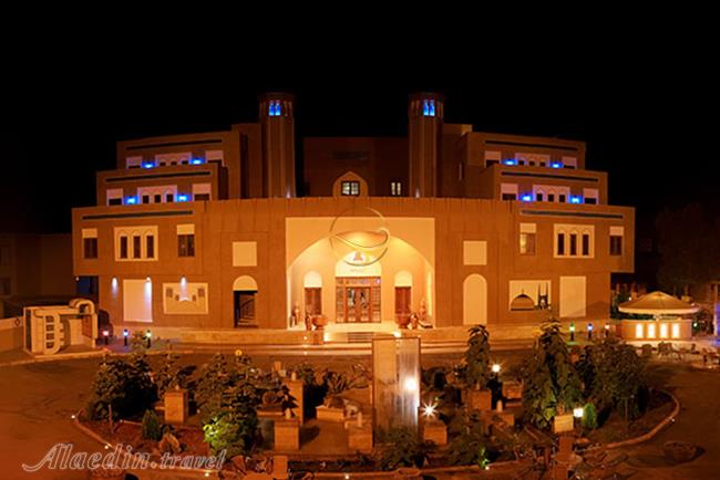 Parsian Safaiyeh Hotel in Yazd