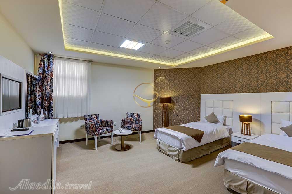 Twin room of four star Rah-o Ma Hotel in Yazd| Alaedin Travel