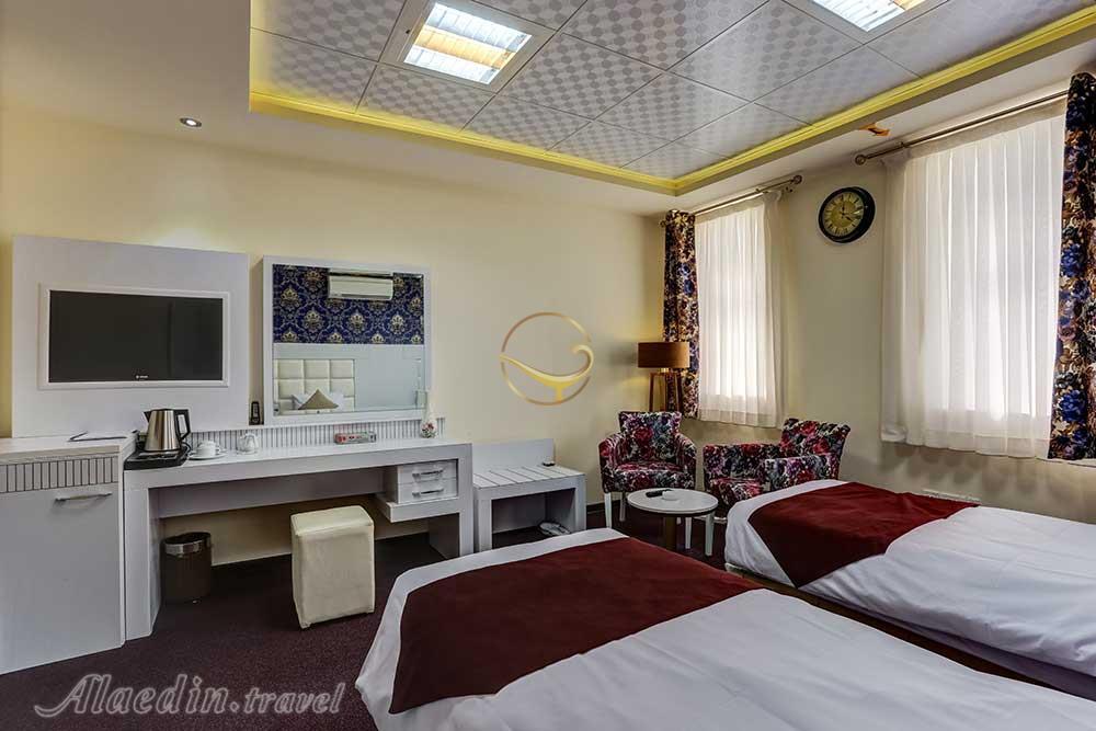 Twin room of four star Rah-o Ma Hotel in Yazd| Alaedin Travel