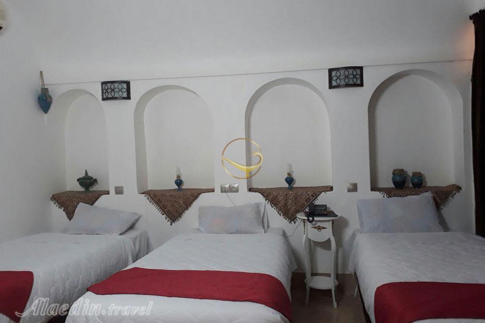 Triple room of three star Sonati Hotel in Yazd (Silver Hotel)| Alaedin Travel