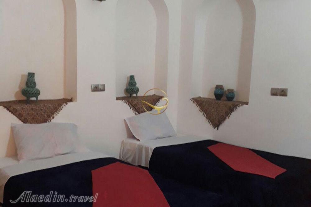 Twin room of three star Sonati Hotel in Yazd (Silver Hotel)| Alaedin Travel