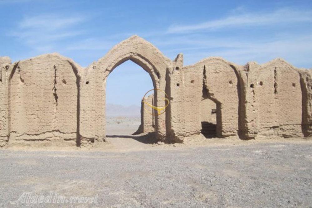 عمارت سنمبر سریزد در مهریز | علاءالدین تراول