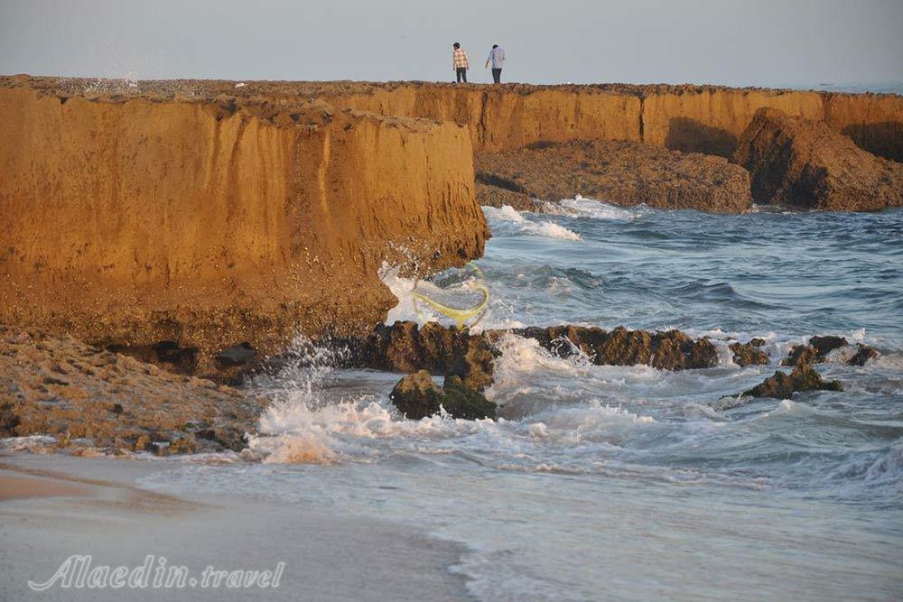 Rocky Beach of Chabahar | Alaedin Travel