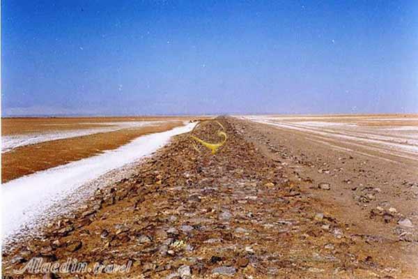 جاده سنگفرش ابریشم در گرمسار